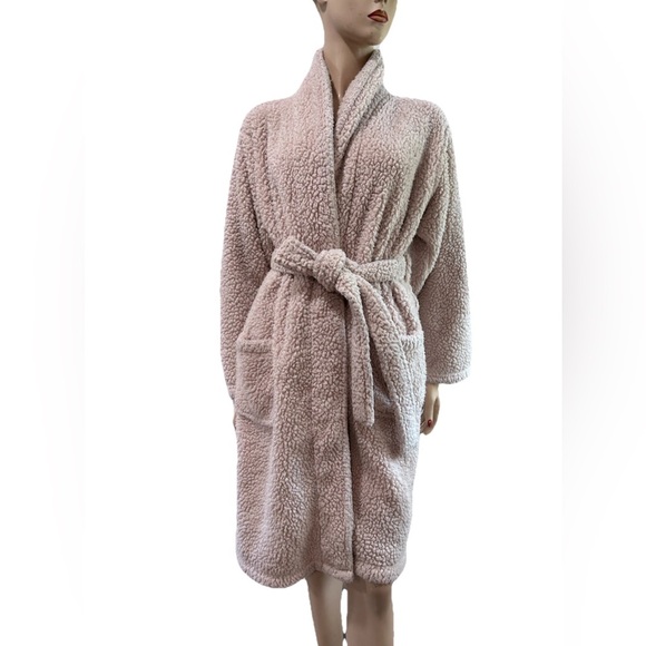 Pottery Barn Pink Plush Robe Wrap Style - Picture 2 of 16